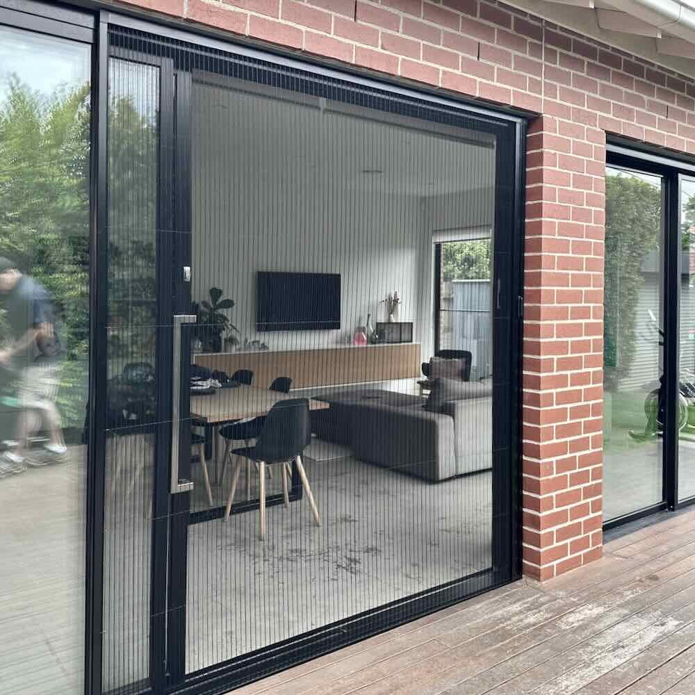 Retractable Flyscreens